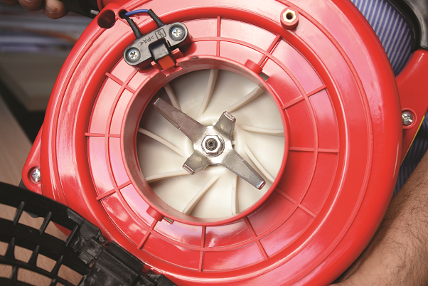 Aspirator cu tocator/suflanta pe benzina 750W 30L RD-GBV05, Raider 077401