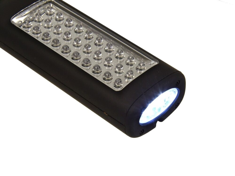 Lanterna pentru atelier, 30 + 7LED 1800mah 230V/2V, Geko G15107