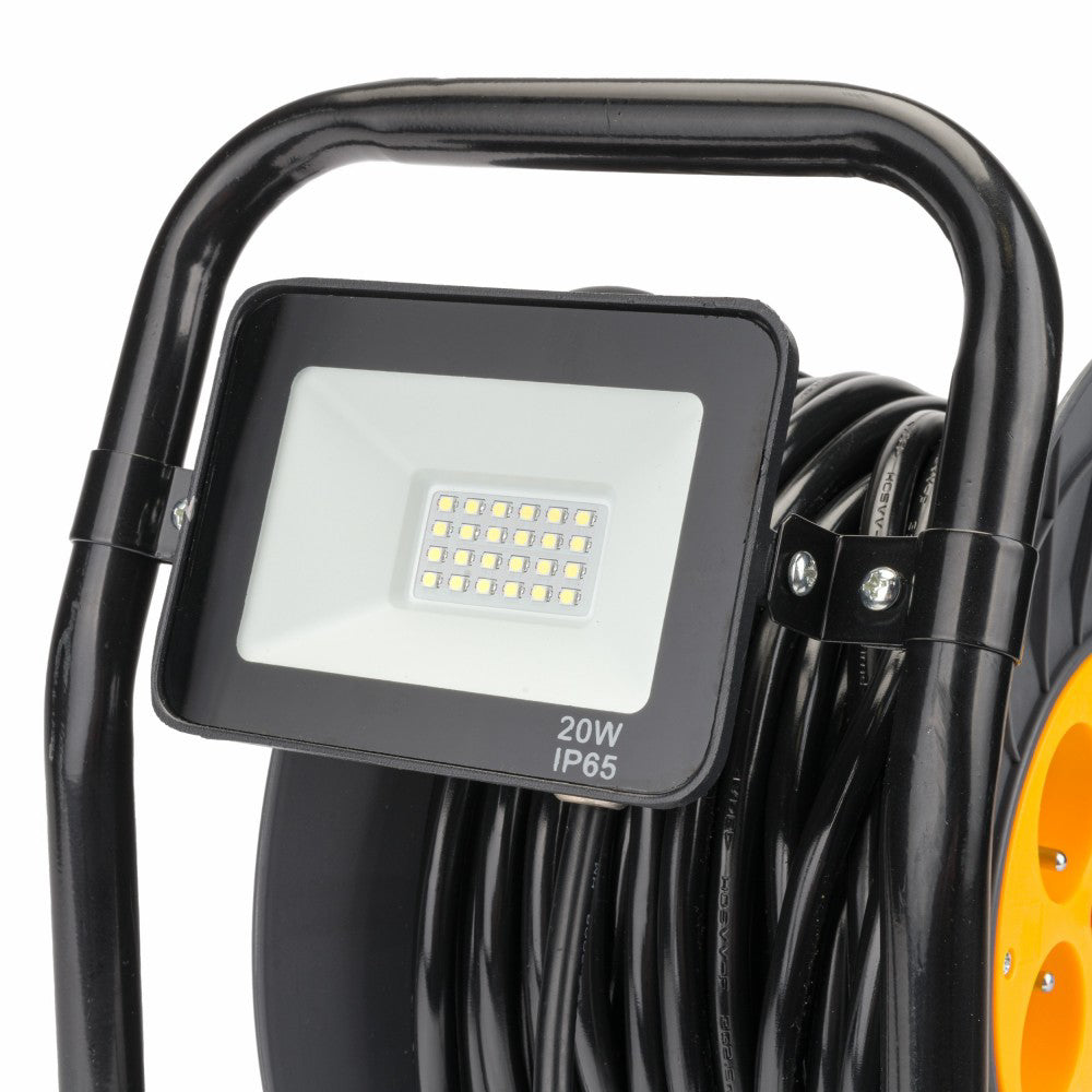 Prelungitor pe rola cu tambur si LED, 30 m, Powermat PM-PB-30-3-2.5TH