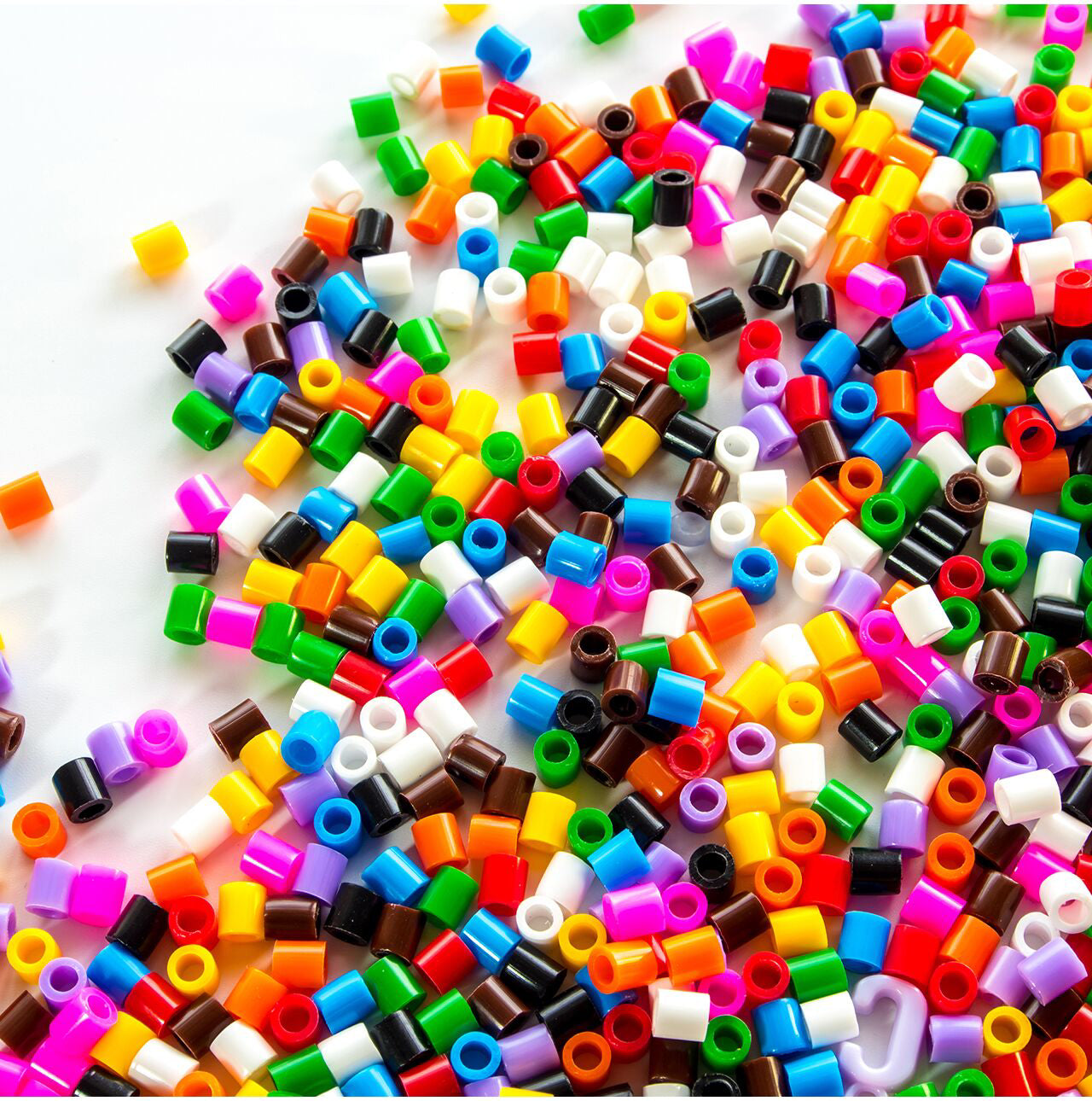 Set creativ margele de calcat, 15000 elemente, MalPlay 110891