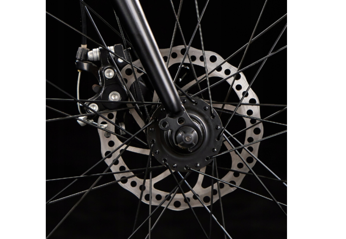 Bicicleta de oras 700C, roti 28" 3 x 7, transmisie Shimano Tourney, cadru din aluminiu 18", MalTrack 112737