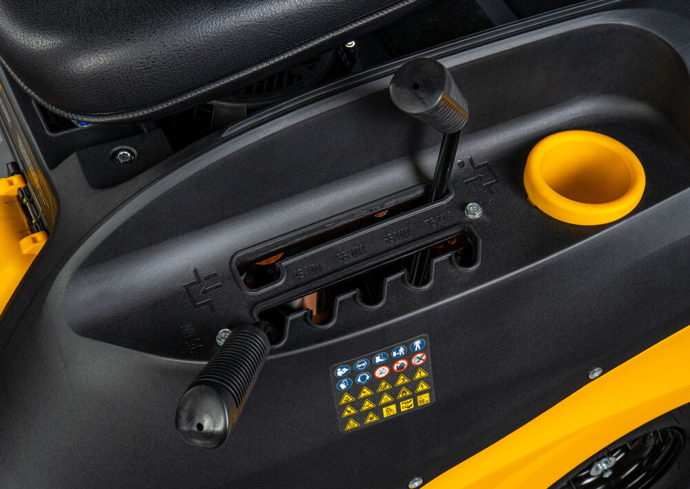 Tractoras de tuns iarba PM-OTS-6HPM, 660 mm, 150 l, Powermat PM1590