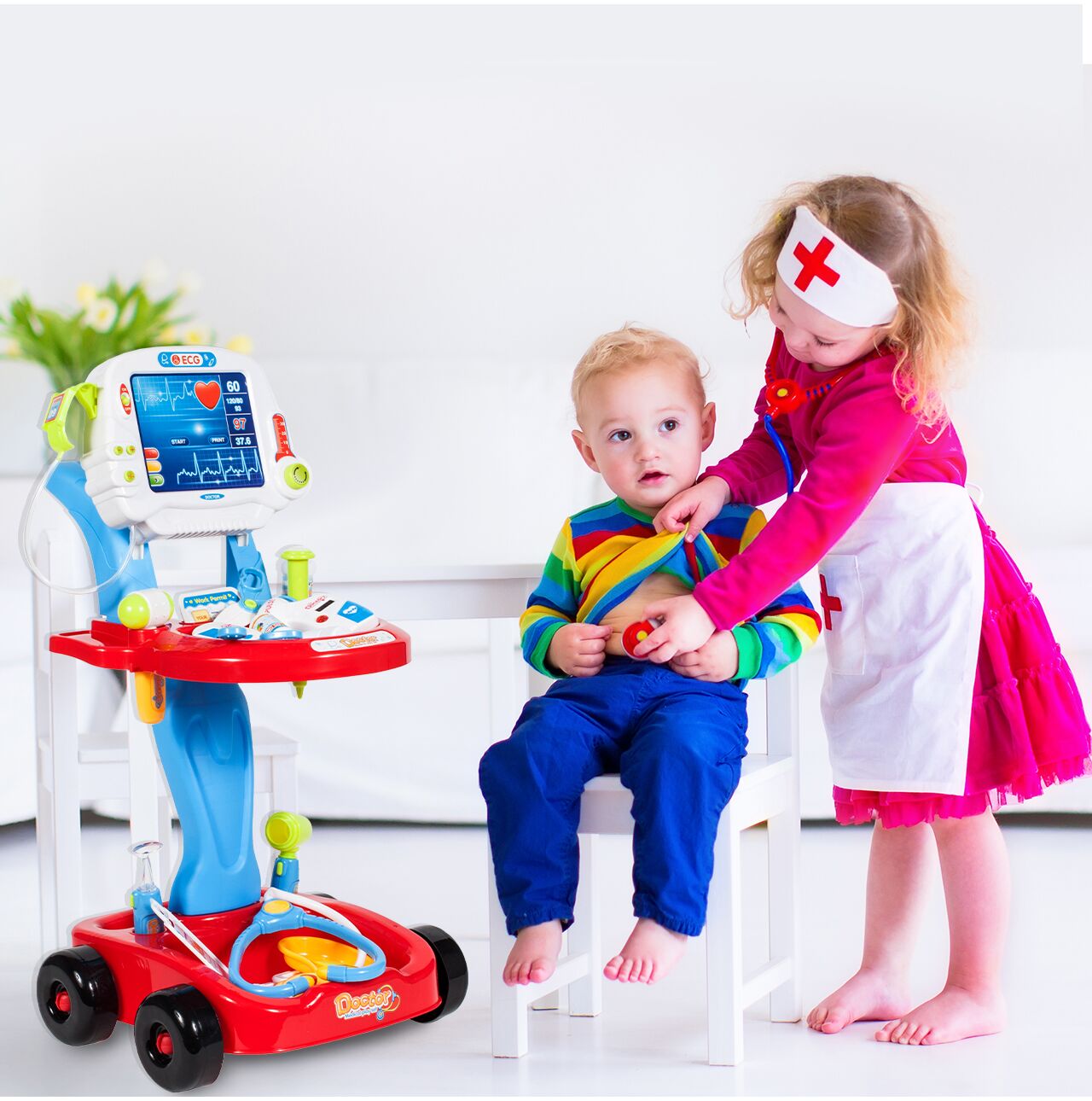 Set medical Little Doctor cu carucior mobil, 17 piese, albastru, MalPlay 104521