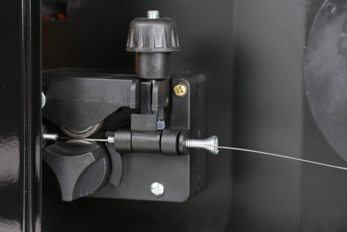 Aparat de sudura tip MIG FCAW / MMA / TIG Lift Wertberg SG 2.40 - 200A, Tehnologie IGBT, Afisaj LCD, Harder HD1484