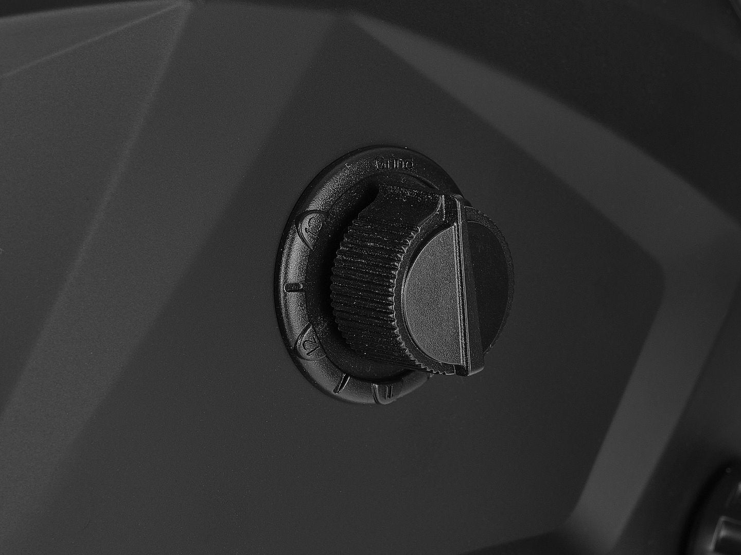 Masca de sudura cu autointunecare si lanterna, Geko G01881