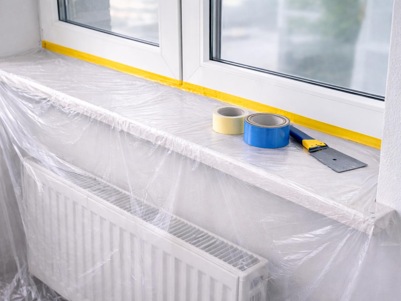 Folie de protectie pentru vopsit cu banda, 110 cm x 20 m / 16 mm, Geko G66393